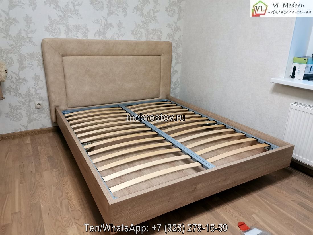 Кровать с мягким изголовьем и ортопедическим основанием на заказ.
